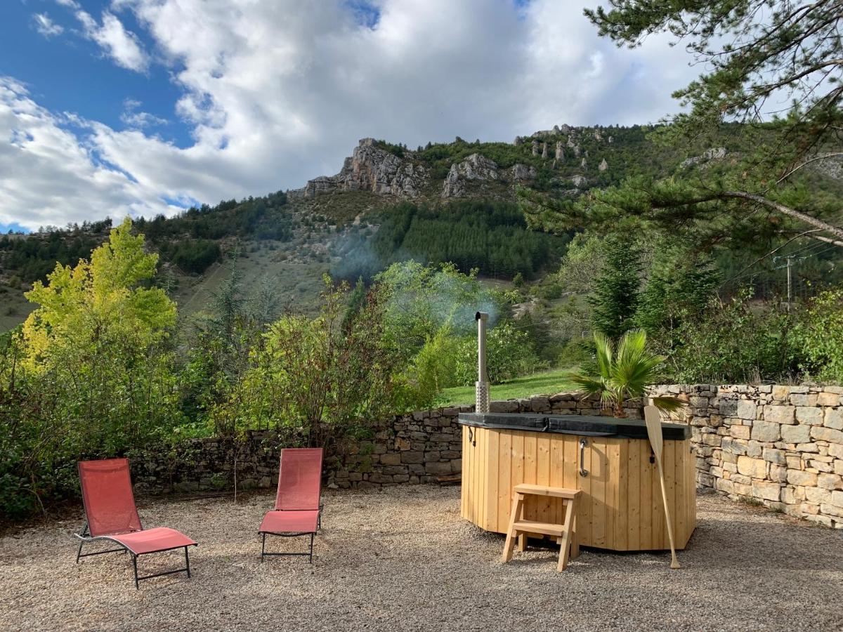 Chambre voûtée avec Bain Finlandais privé Manoir Du Charme Gorges Du Tarn Causses Quezac  Extérieur photo
