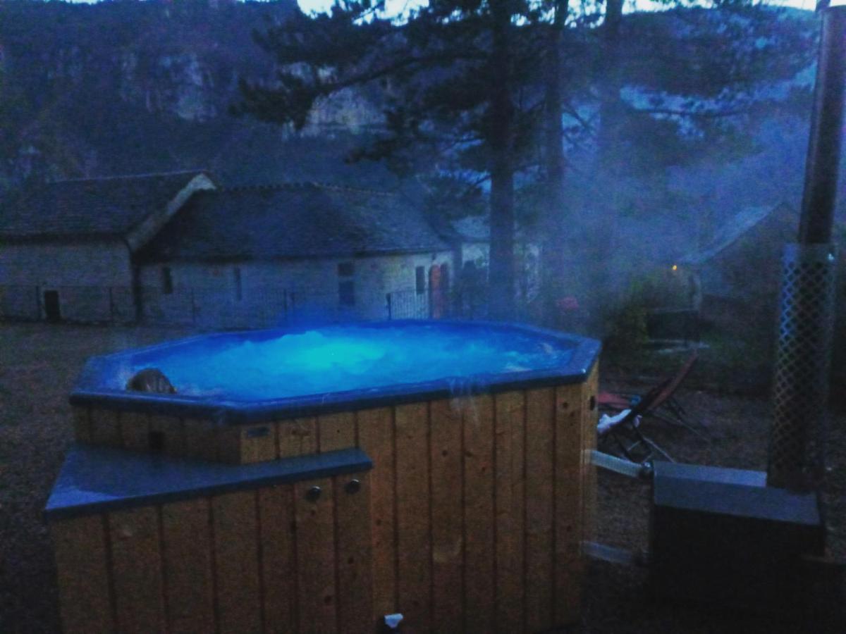 Chambre voûtée avec Bain Finlandais privé Manoir Du Charme Gorges Du Tarn Causses Quezac  Extérieur photo