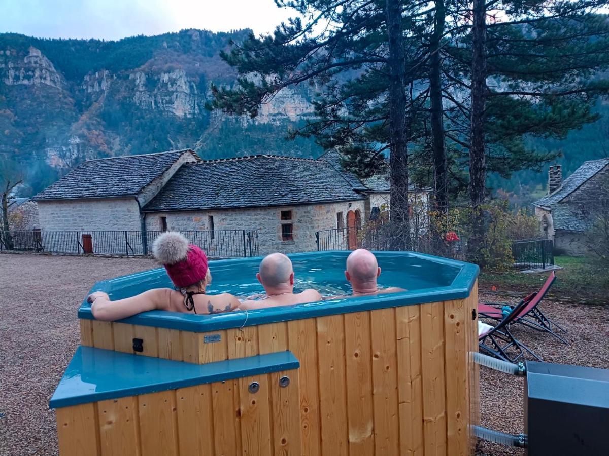 Chambre voûtée avec Bain Finlandais privé Manoir Du Charme Gorges Du Tarn Causses Quezac  Extérieur photo